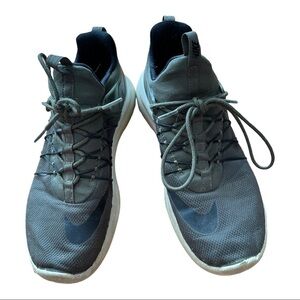 Nike Shoes Men’s Darwin Triple Sneakers Breathable Olive Army Green sz‎ 8 819803